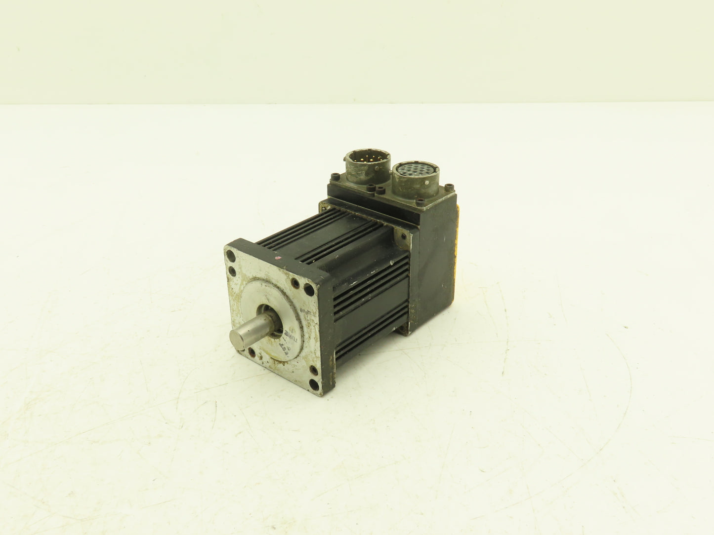 Parker SM231AE-NTQN SM231AE-NTQN Compumotor Servo Motor 340V 2.1A With  Encoder