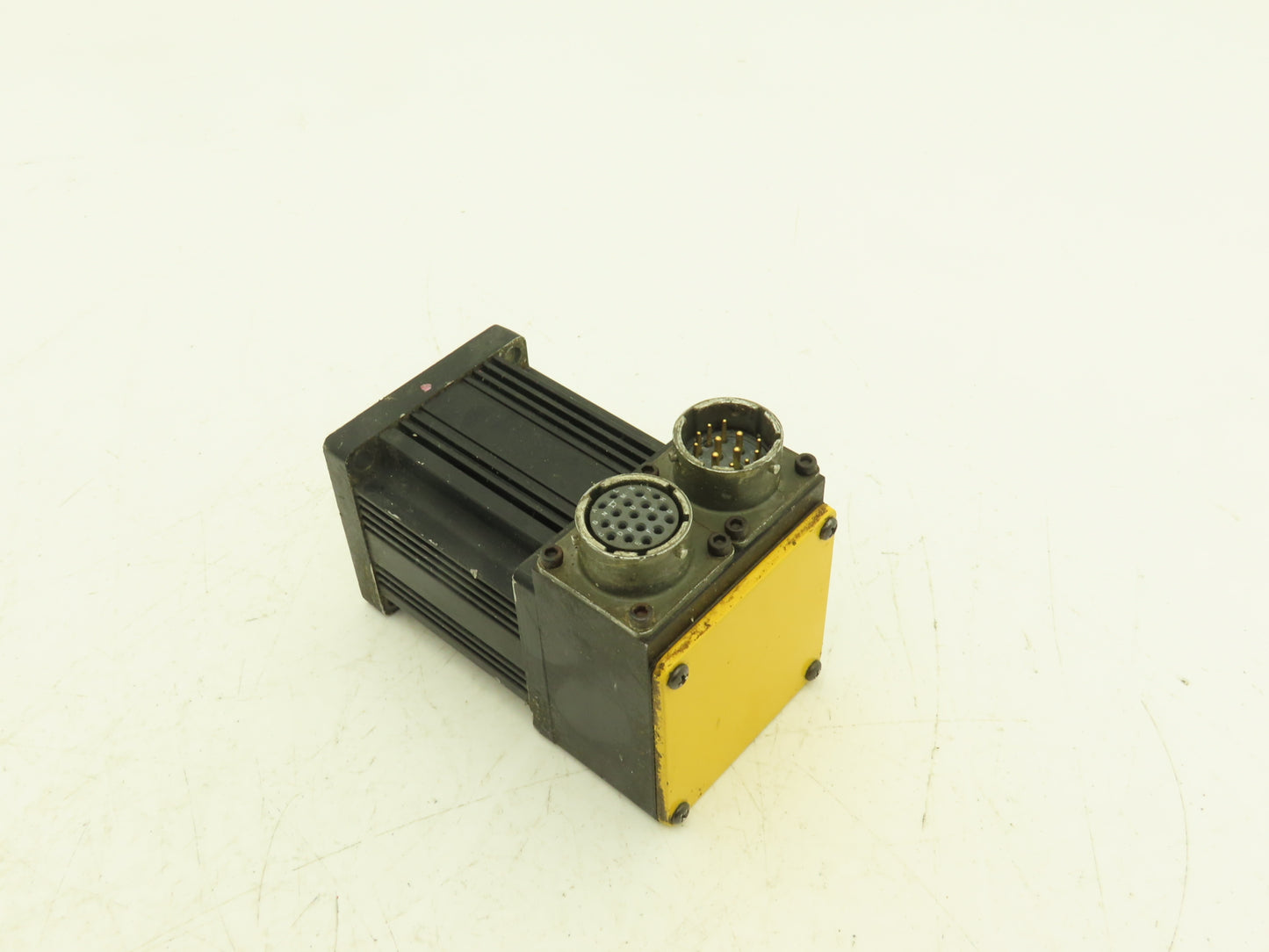 Parker SM231AE-NTQN SM231AE-NTQN Compumotor Servo Motor 340V 2.1A With  Encoder