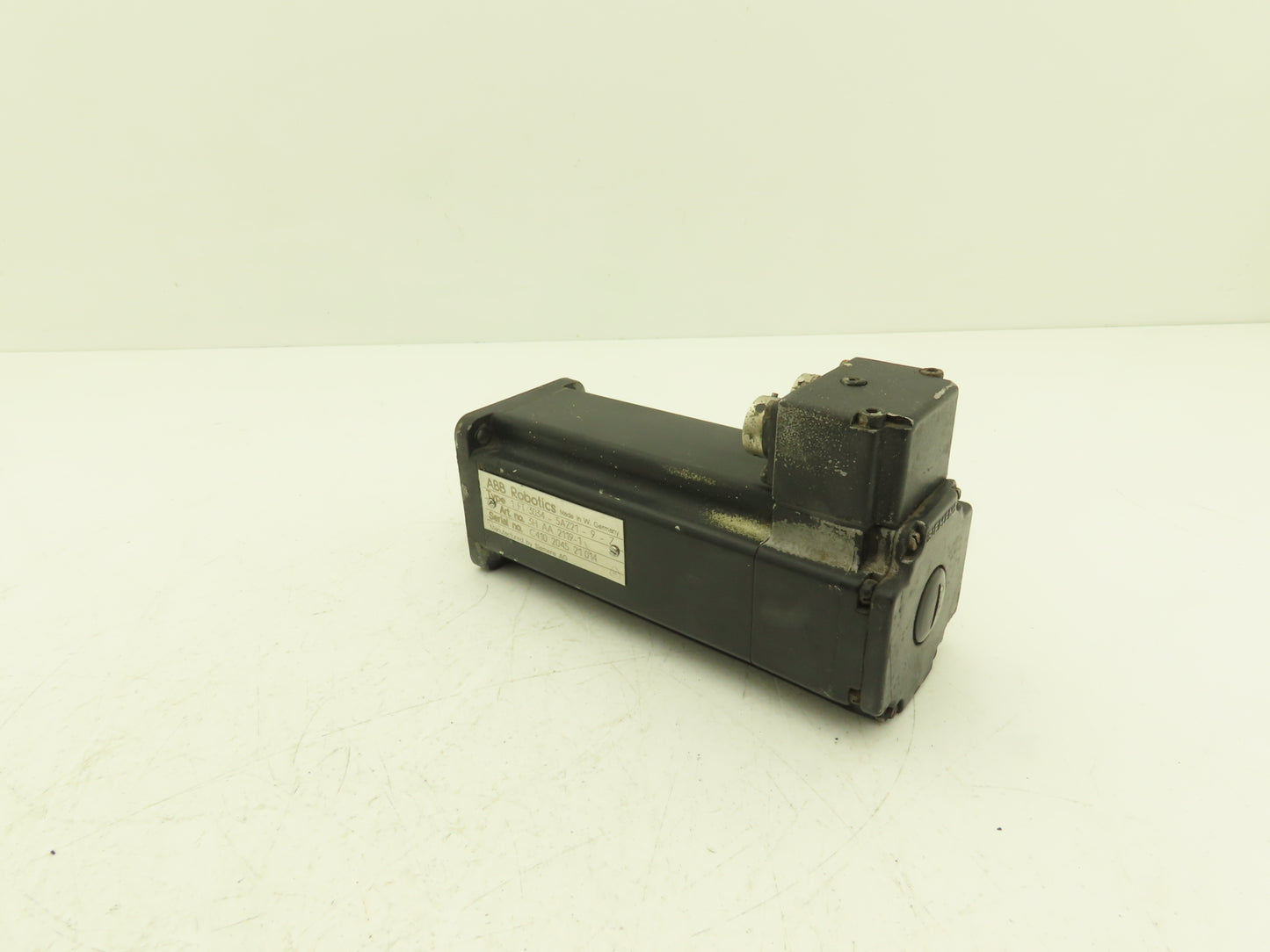 ABB Robotics 1FT3034-5AZ21-9-Z AC Servo Motor 26T Gear