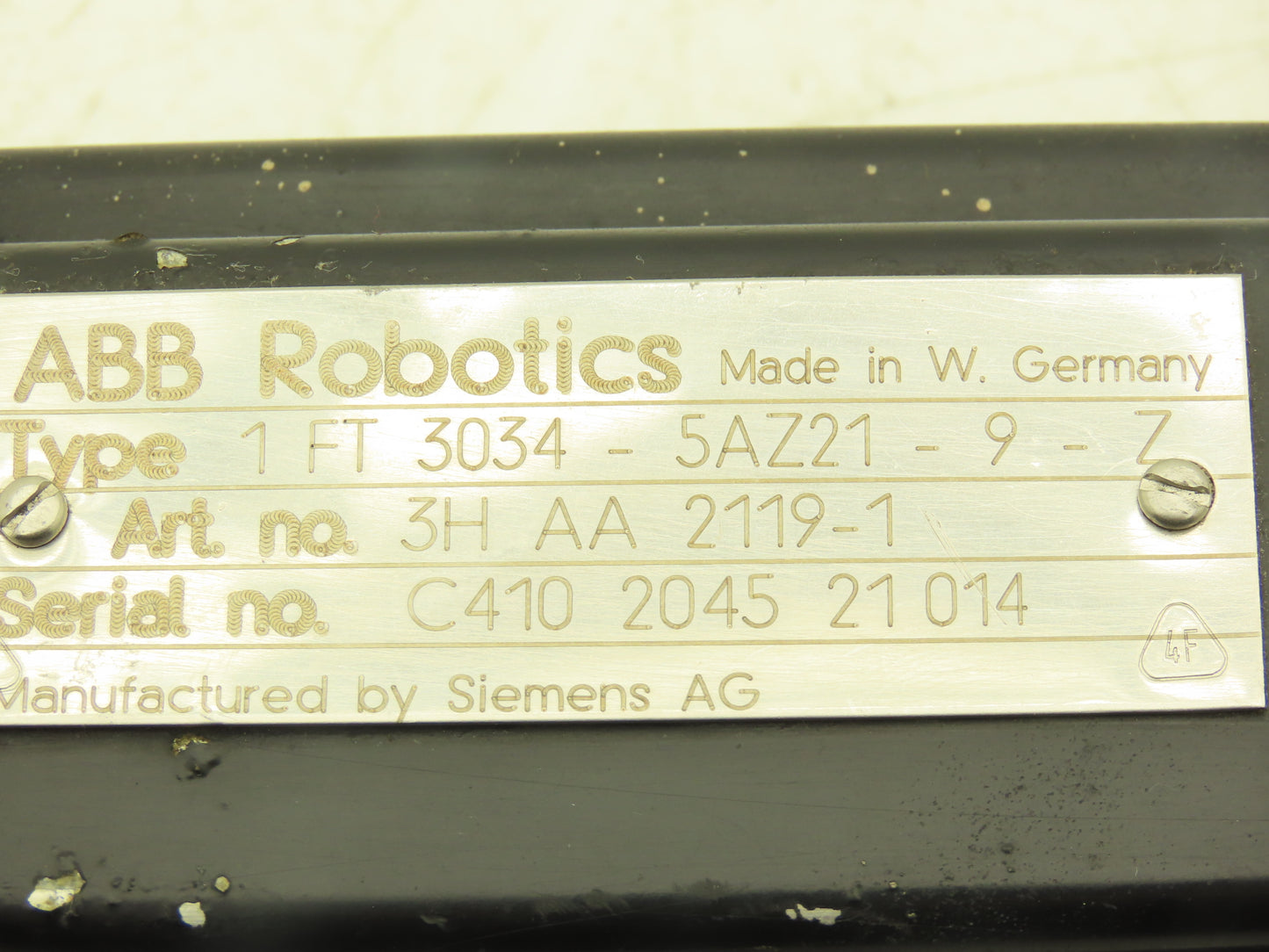 ABB Robotics 1FT3034-5AZ21-9-Z AC Servo Motor 26T Gear