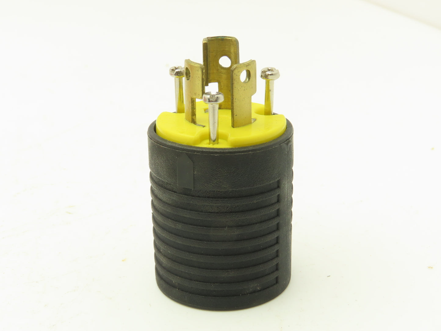 Pass & Seymour L715-P Legrand Turnlok Plug 2P 3W Grounding 15A 277VAC Box of 8