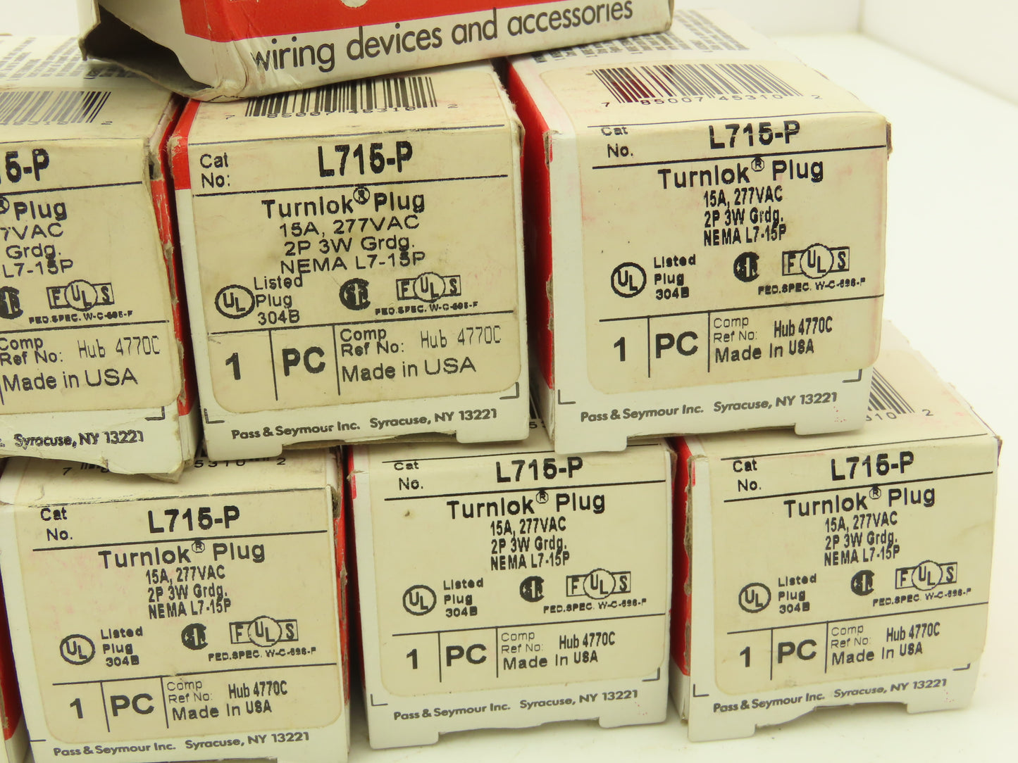 Pass & Seymour L715-P Legrand Turnlok Plug 2P 3W Grounding 15A 277VAC Box of 8