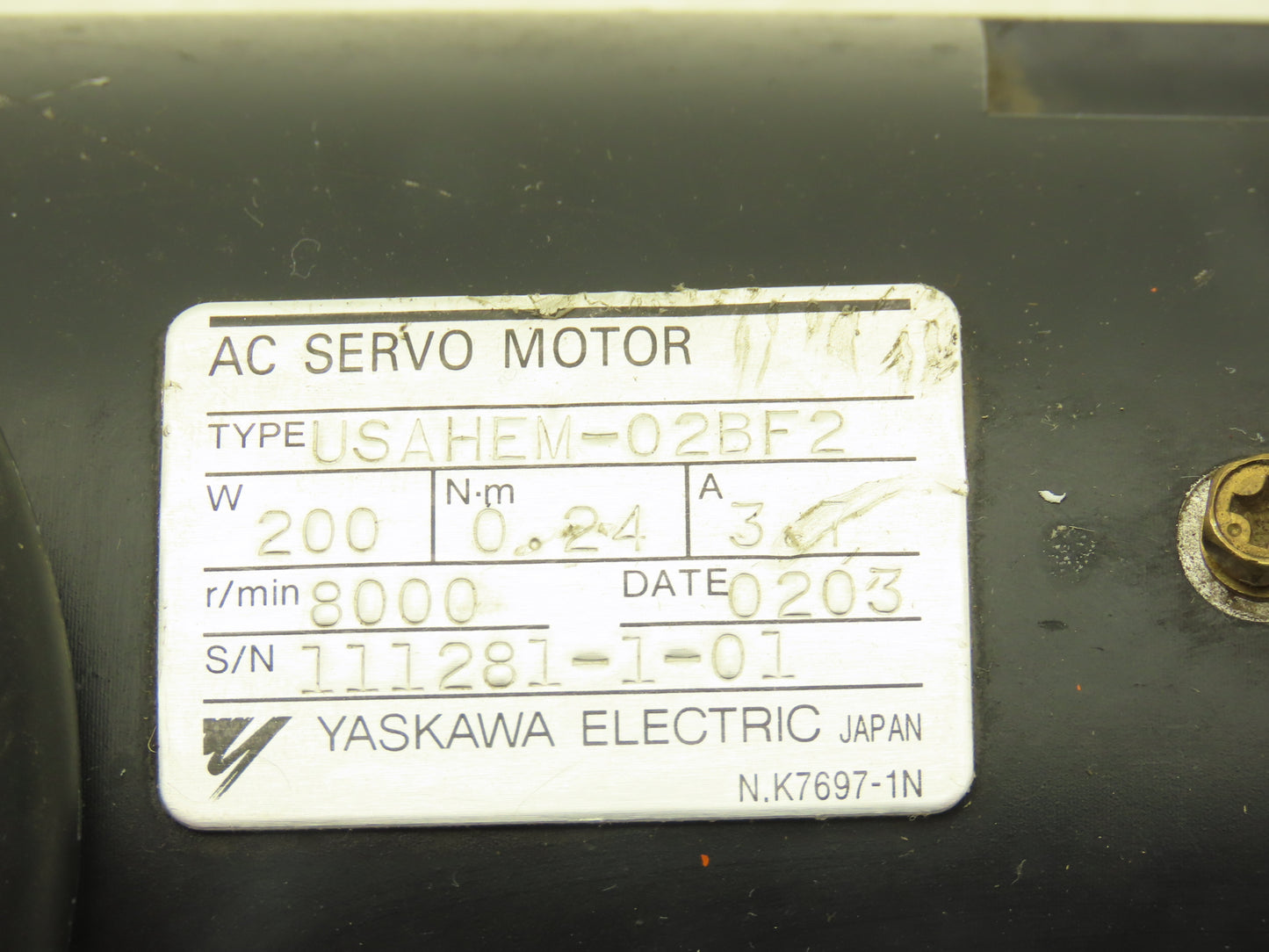 Yaskawa USAHEM-02BF2 AC Servo Motor 200W 8000rpm With Encoder *Read