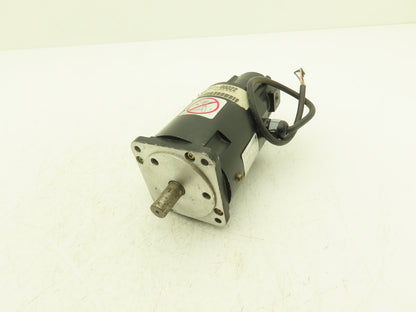 Yaskawa USAHEM-02BF2 AC Servo Motor 200W 8000rpm With Encoder *Read