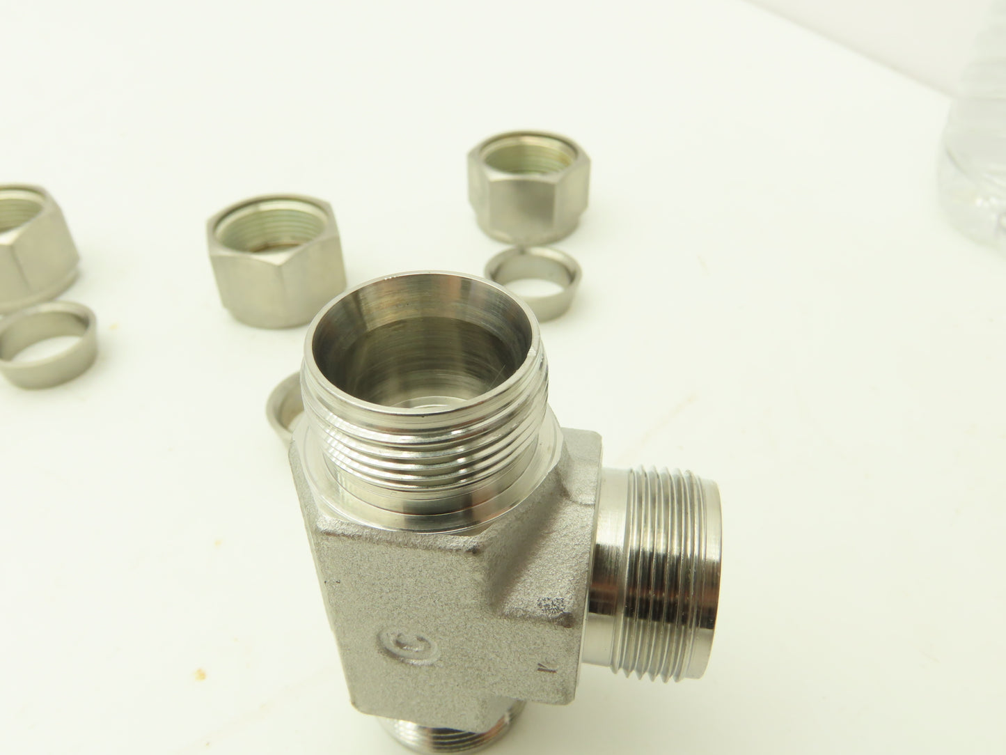 Swagelok SS-1010-3 Union Tee Fitting 5/8" Tube 316 Stainless Lot of 5