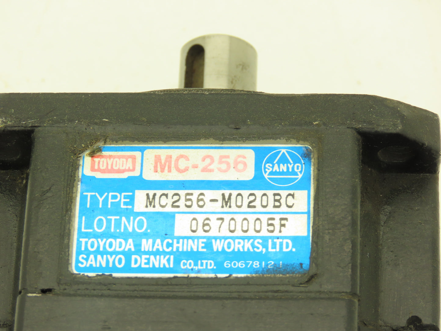 Sanyo Denki MC256-M020BC AC Servo Motor ABS Super With R05F432564 Encoder