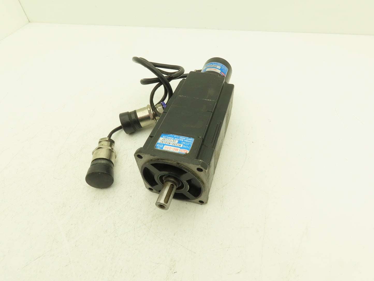 Sanyo Denki MC256-M020BC AC Servo Motor ABS Super With R05F432564 Encoder