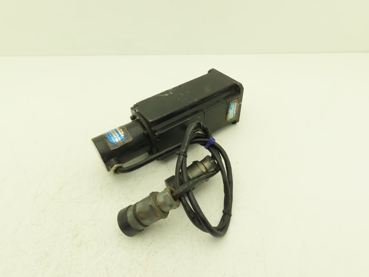 Sanyo Denki MC256-M020BC AC Servo Motor ABS Super With R05F432564 Encoder