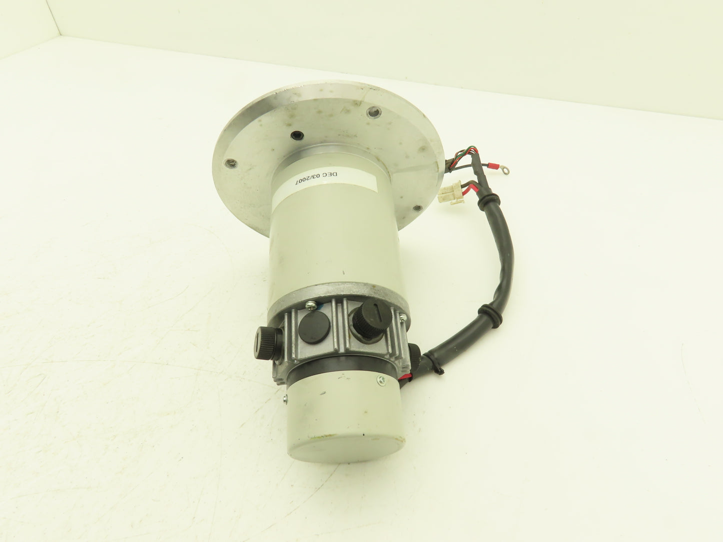 Sony DH072-330E4N01 DC Servo Motor 11mm Shaft 	140mm Flange Mount