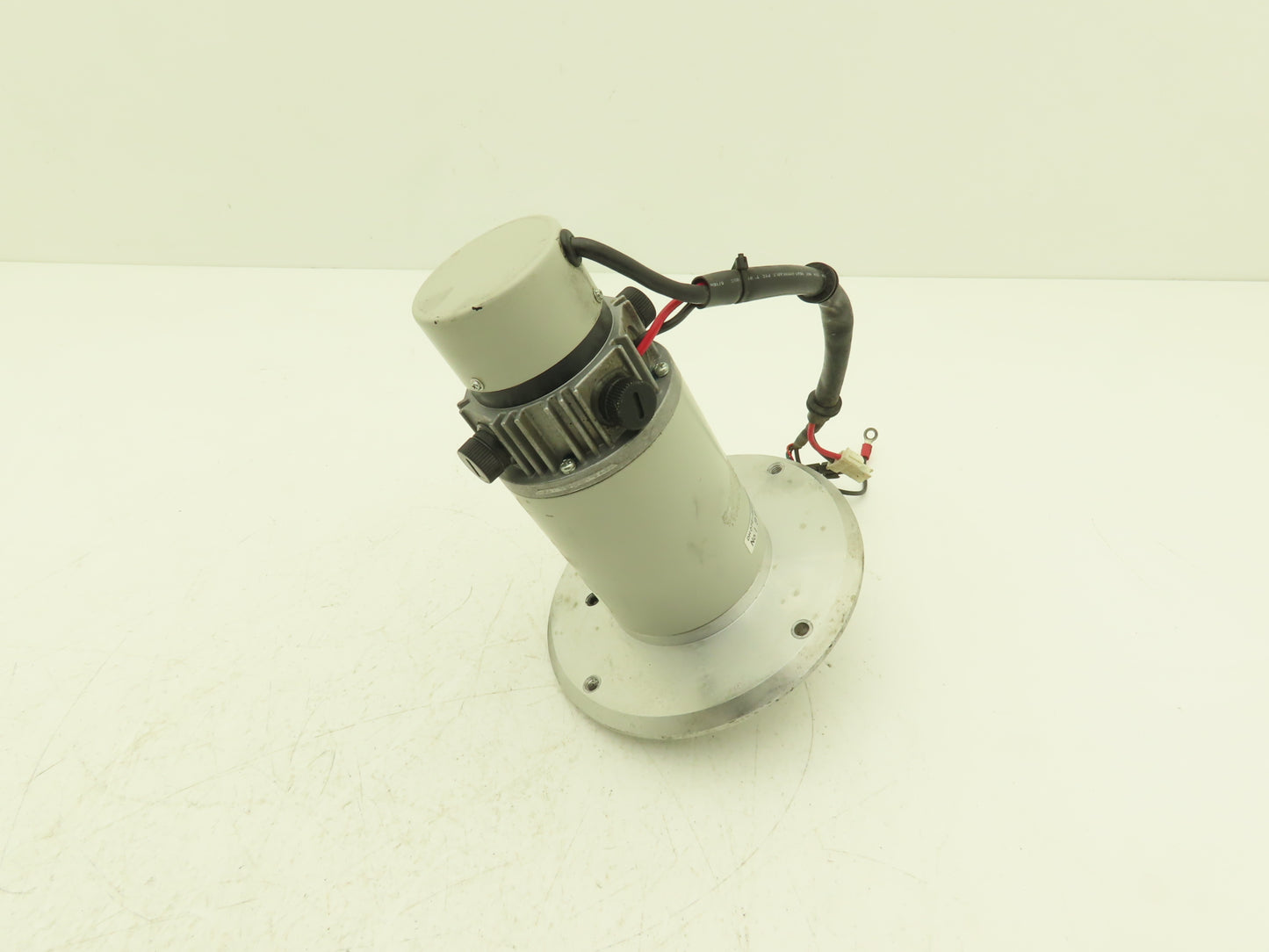 Sony DH072-330E4N01 DC Servo Motor 11mm Shaft 	140mm Flange Mount