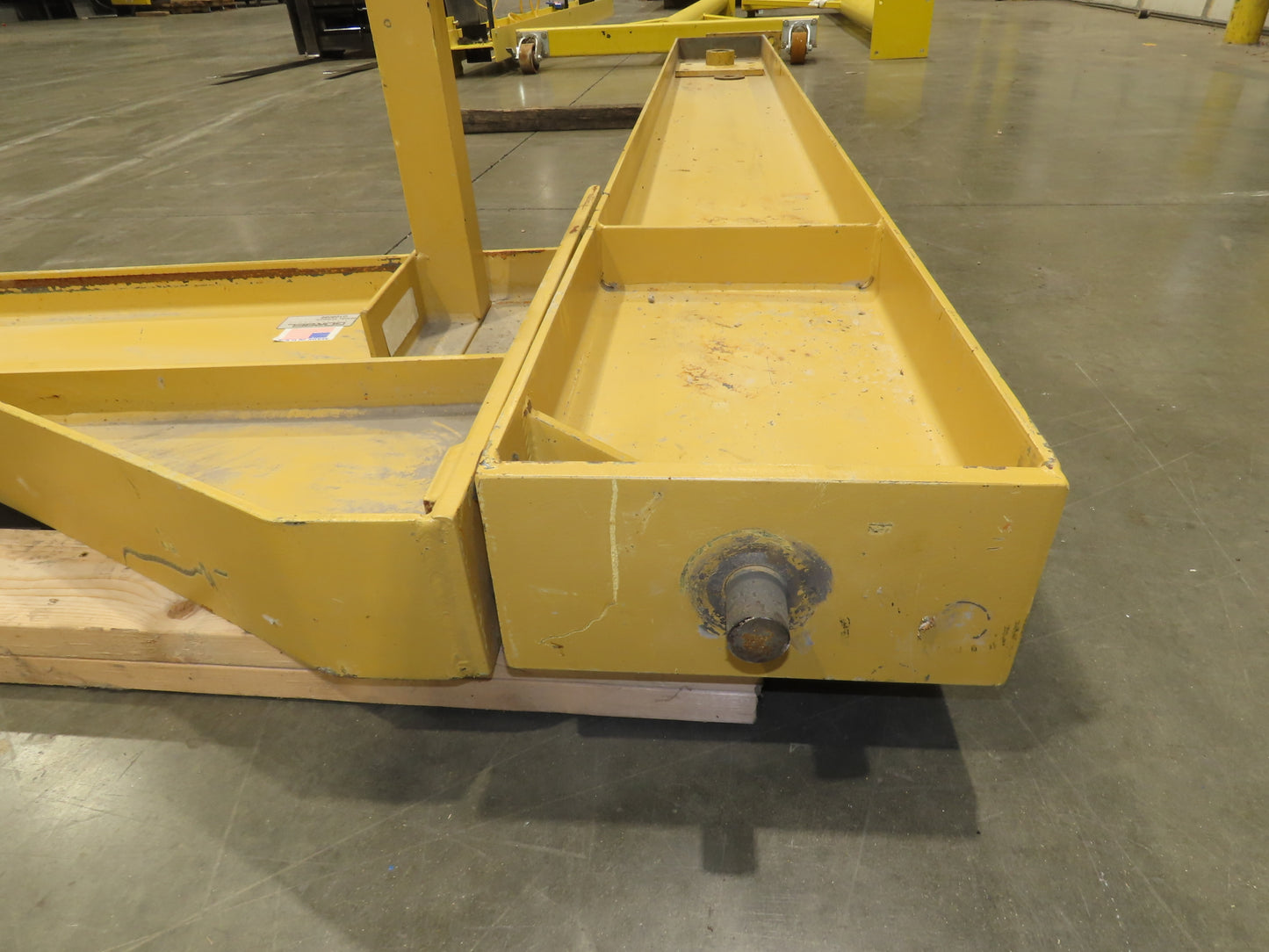 Gorbel 1 Ton 2000Lb Full Cantilever Post Jib Crane 15' Span 9' 2"HUB 11' 3"OAH