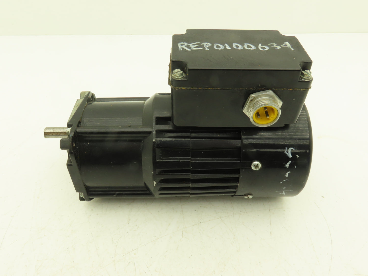 Bodine Electric 34X4BFCI-Z3 Gearmotor 115VAC 1/15Hp 60:1 Ratio 28rpm