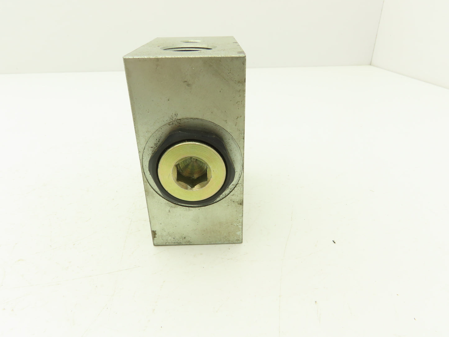 Dana 987618 Hydraulic Manifold Block W Flow Control Valve