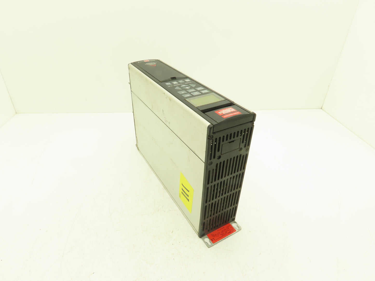 Danfoss VLT5004PT5B20STR0DLF00A00 Variable Speed Drive VFD 2.2kW 3Hp 500vac 3Ph