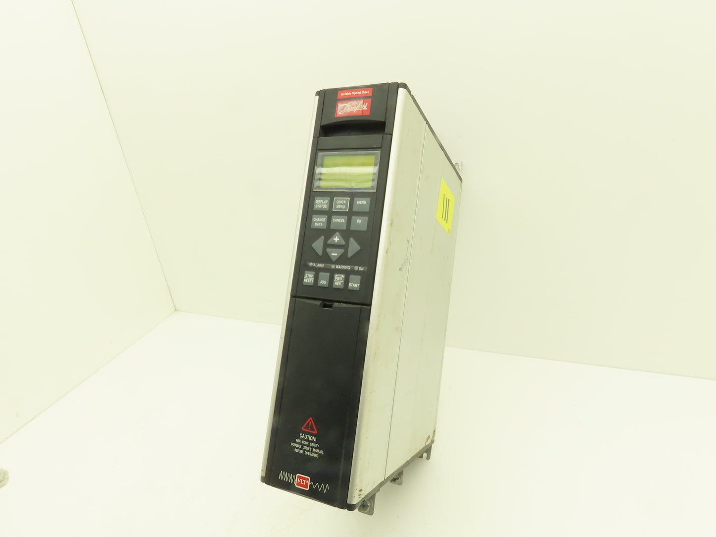 Danfoss VLT5004PT5B20STR0DLF00A00 Variable Speed Drive VFD 2.2kW 3Hp 500vac 3Ph