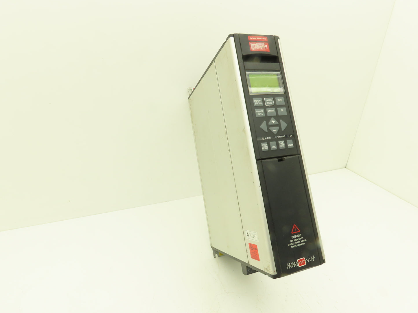 Danfoss VLT5004PT5B20STR0DLF00A00 Variable Speed Drive VFD 2.2kW 3Hp 500vac 3Ph