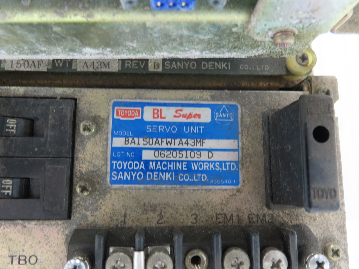 Toyoda RA15A18004 Servo Amplifier AE Unit II BL Super Sanyo Denki