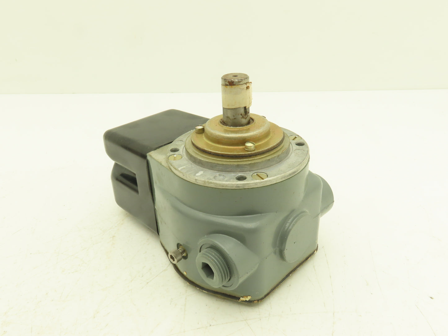 Allen Bradley 808-CL1A1 Zero Speed Plugging Switch 50-200 RPM 120V Ser E