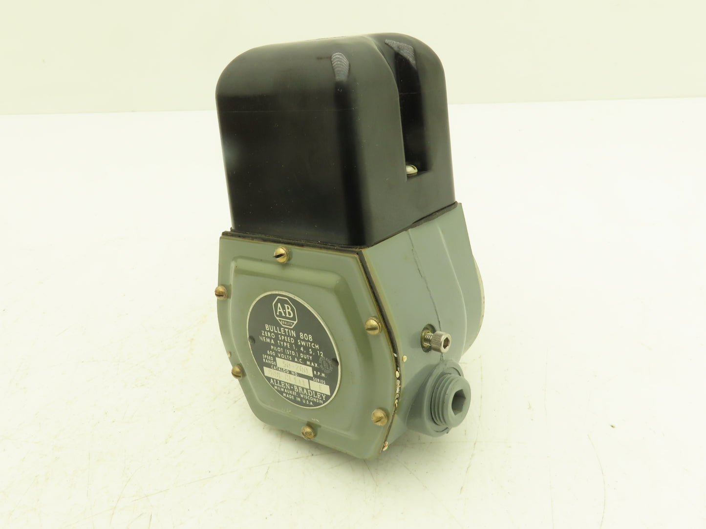 Allen Bradley 808-CL1A1 Zero Speed Plugging Switch 50-200 RPM 120V Ser E