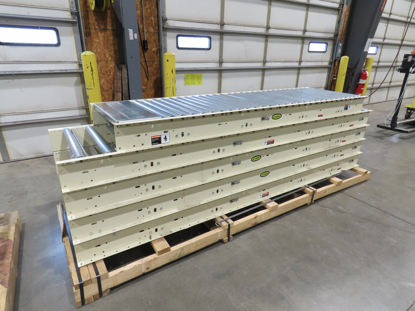 Hytrol 30" Gravity Roller Conveyor 1.9" Roller 27"BF 5-Sections 48' 4"L w/Legs