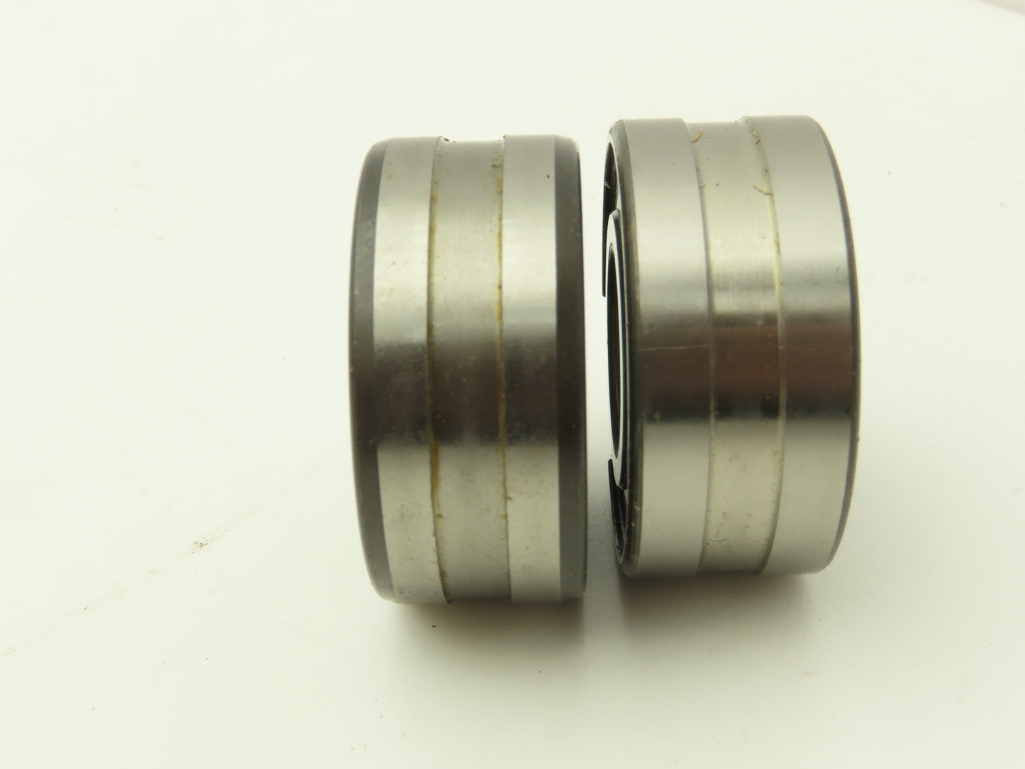 NSK C5204 Ball Bearing Double Row 20mm-ID x 47mm-OD x 20.5mm-Width Lot of 5
