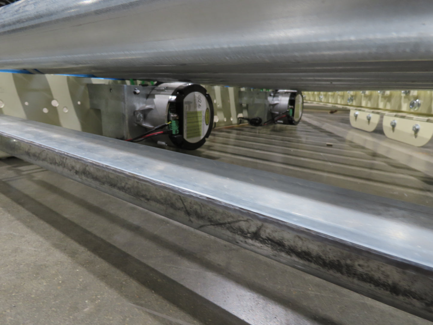 Hytrol 190E24 30"x 12' 9" Accumulation Roller Conveyor E24i w/Spur Transfer