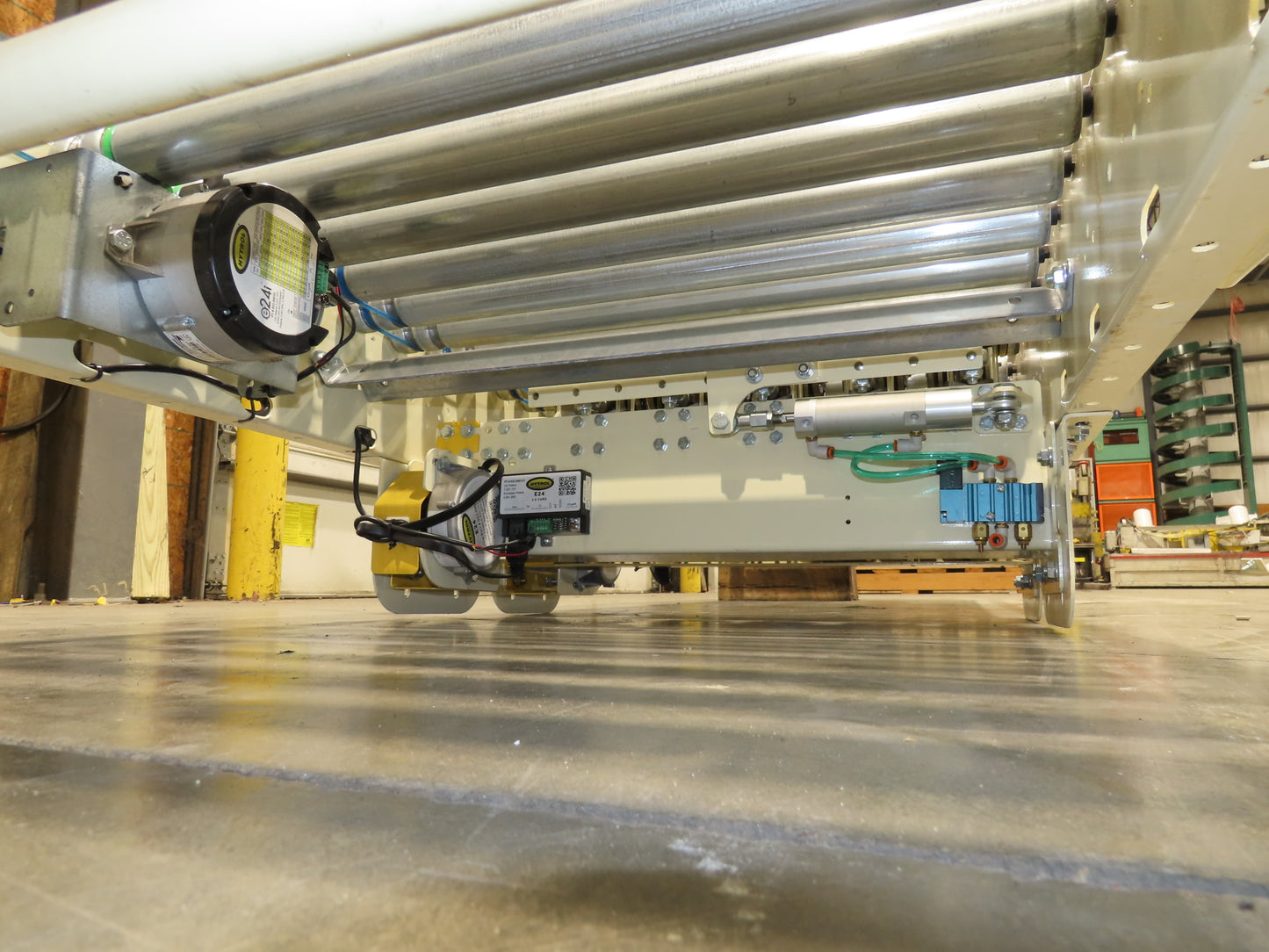 Hytrol 190E24 30"x 12' 9" Accumulation Roller Conveyor E24i w/Spur Transfer