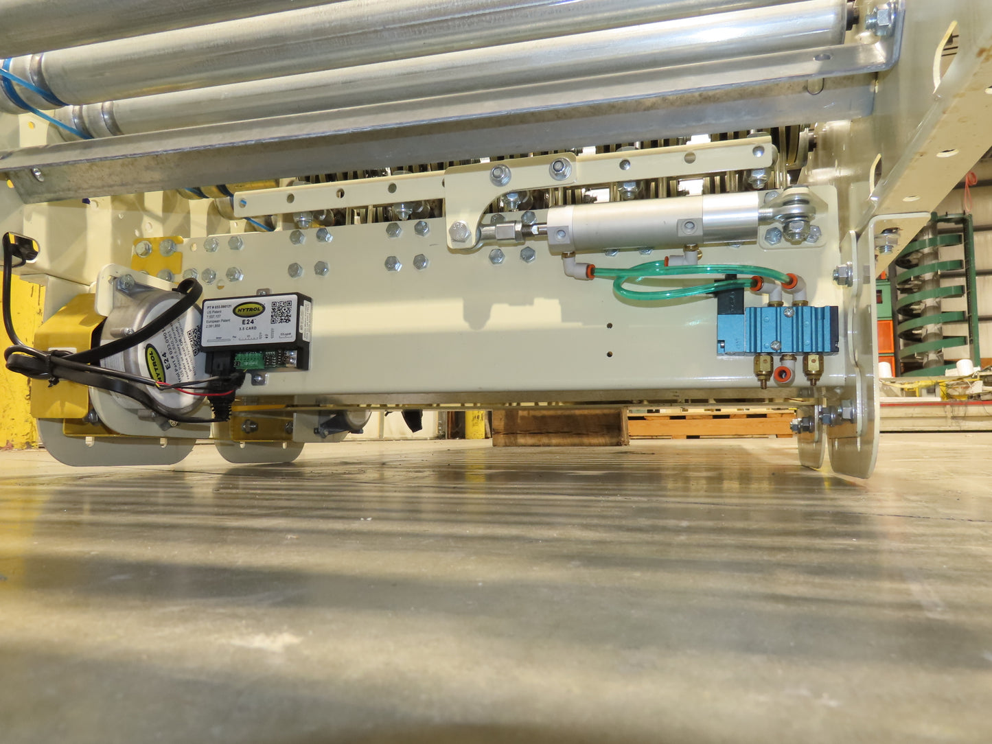 Hytrol 190E24 30"x 12' 9" Accumulation Roller Conveyor E24i w/Spur Transfer