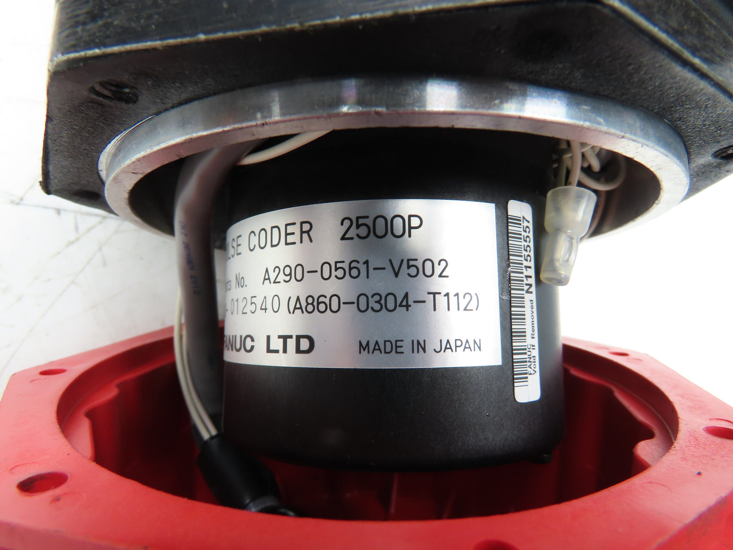 Fanuc AC Servo Motor 126V 2000 RPM Encoder A290-0561-V502