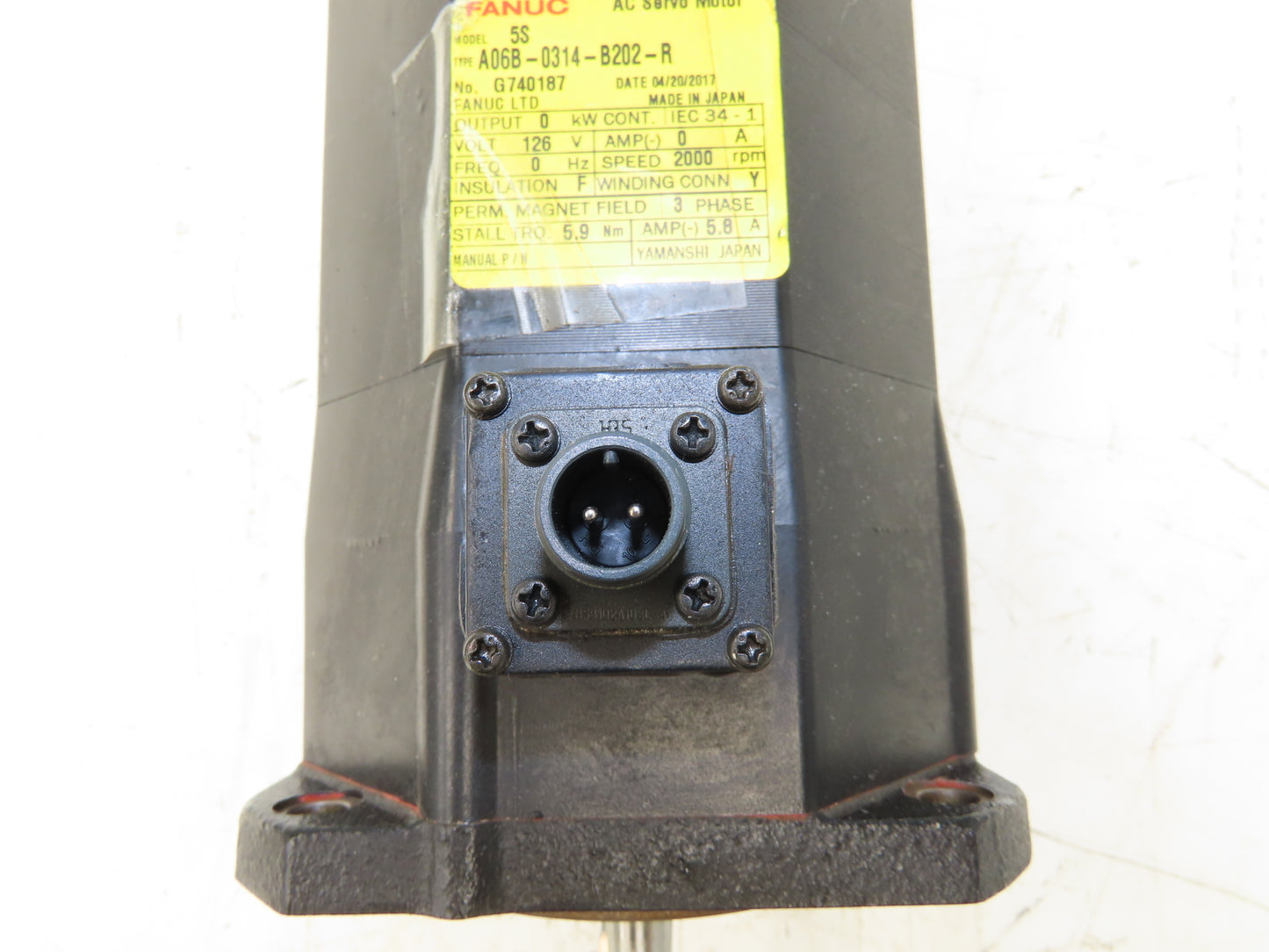 Fanuc AC Servo Motor 126V 2000 RPM Encoder A290-0561-V502