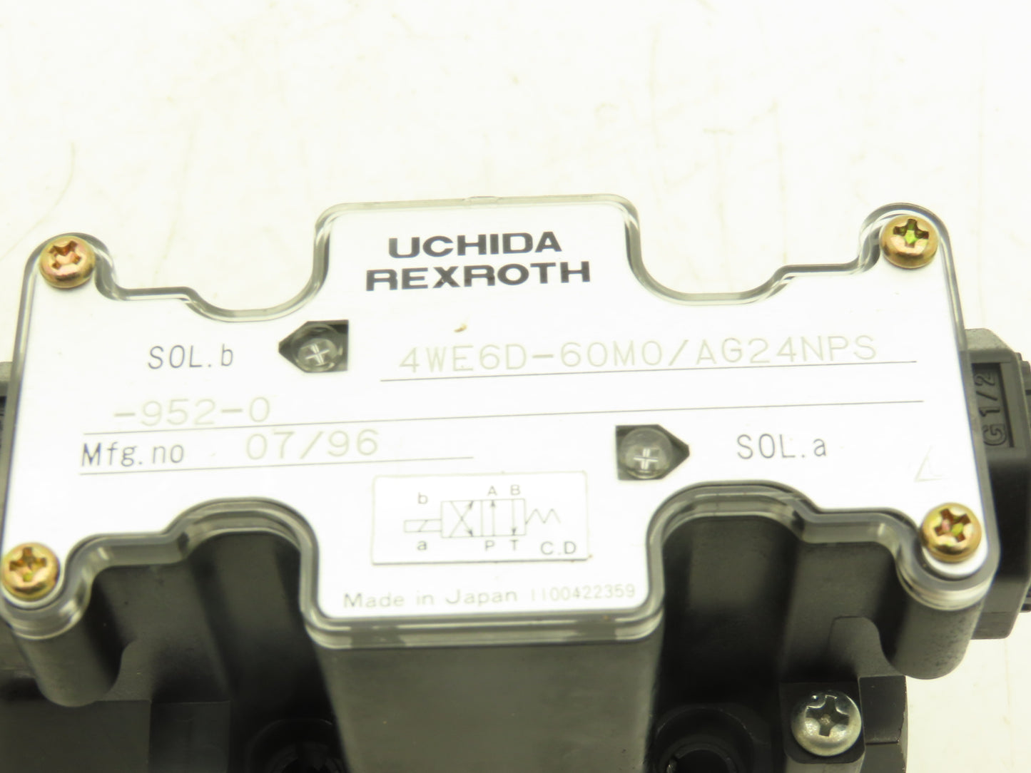 Uchida Rexroth 4WE6D-60M0/AG24NPS-952-0 Directional Solenoid Valve 24VDC