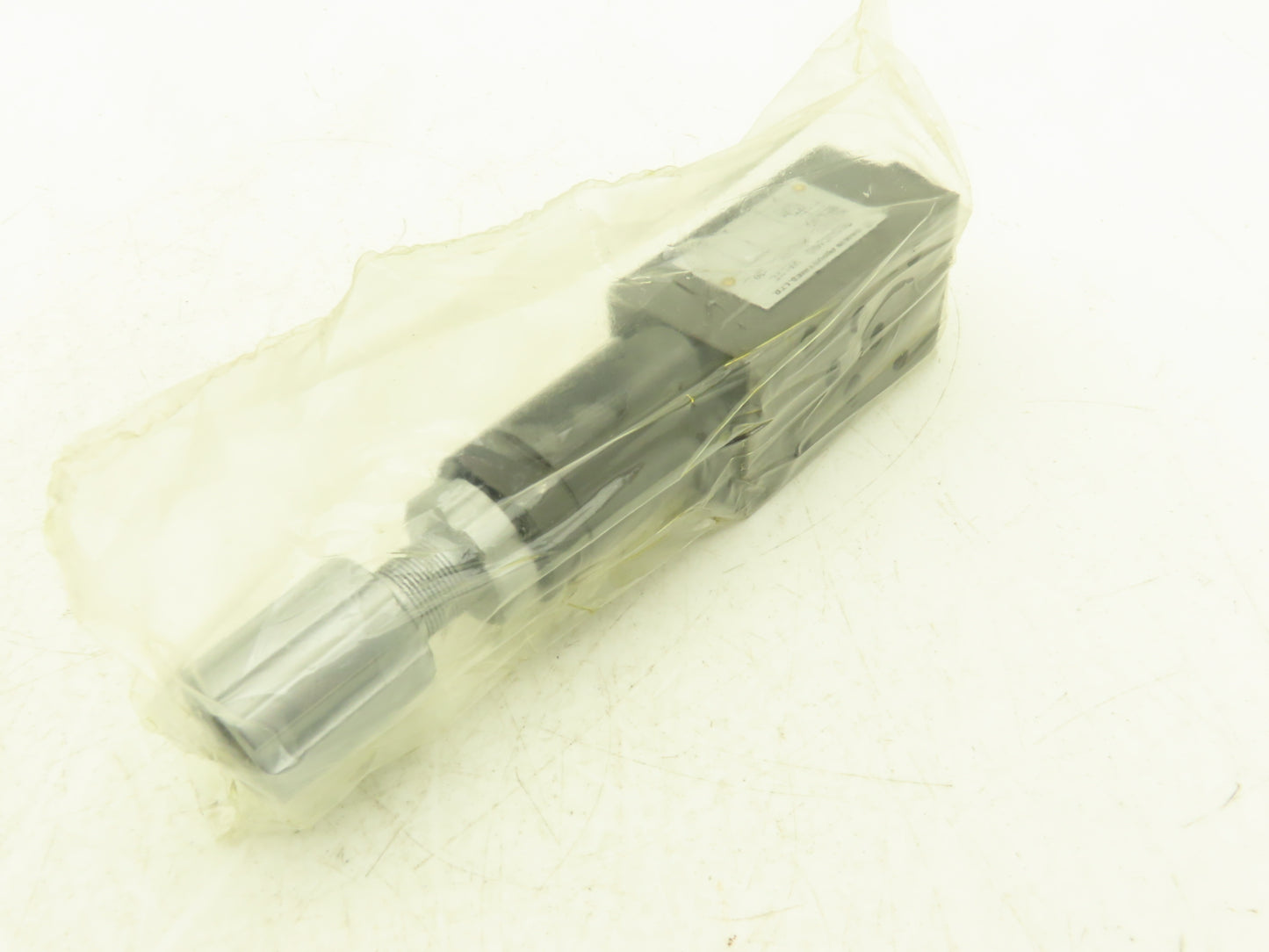 Daikin MG-02P-2-50-T Hydraulic Pressure Reducing Stack Valve 50M5X13