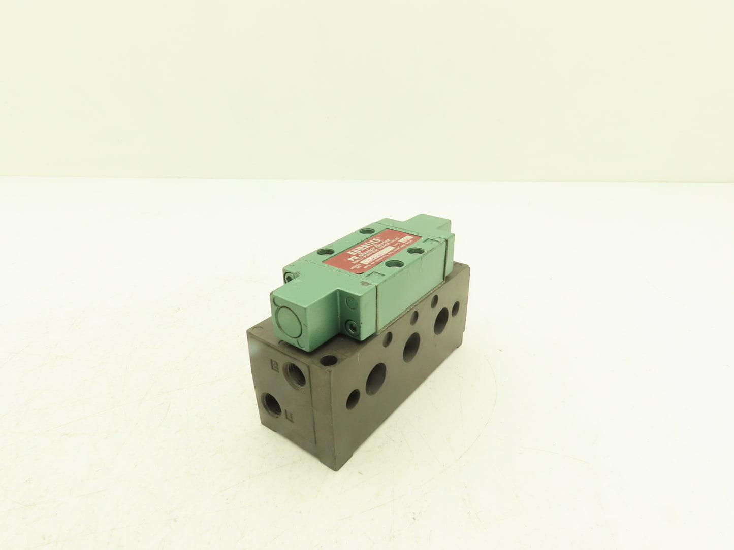 Numatics 1JDPA4F1 Pneumatic Air Power Valve w/Manifold PA Junior Series