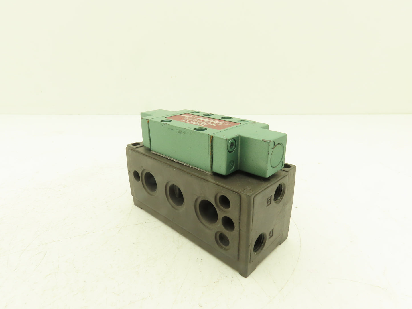 Numatics 1JDPA4F1 Pneumatic Air Power Valve w/Manifold PA Junior Series