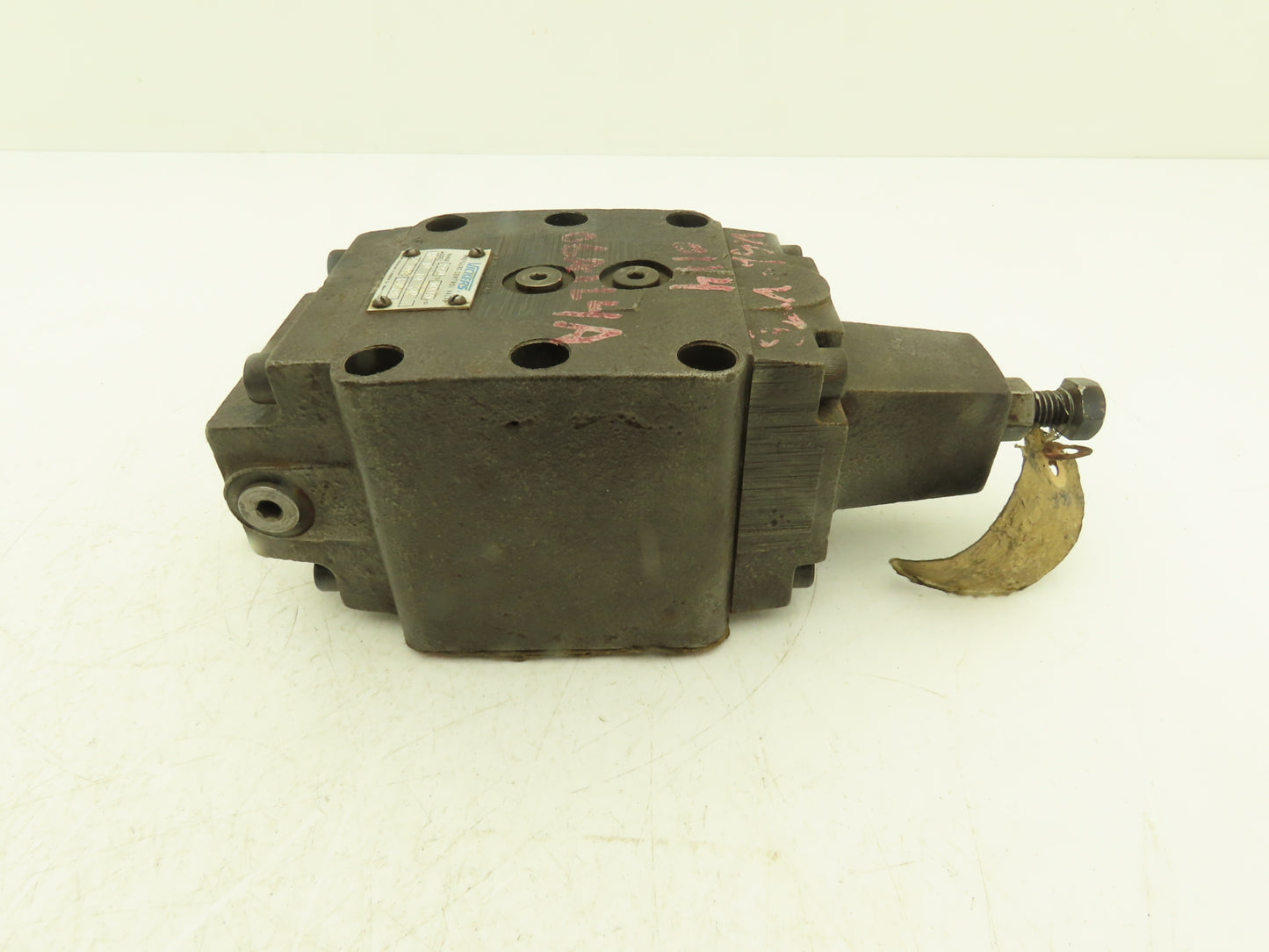 Vickers RG 10 D4 30 Hydraulic Pressure Relief Control Valve 250-1000 PSI