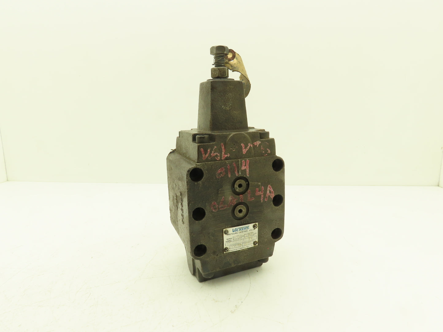 Vickers RG 10 D4 30 Hydraulic Pressure Relief Control Valve 250-1000 PSI