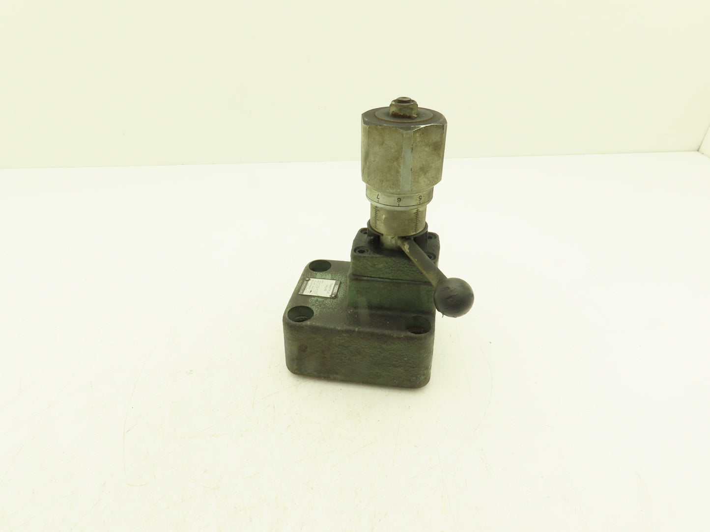 Yuken SC1074-1001 Hydraulic Flow Control Manual Throttle Valve