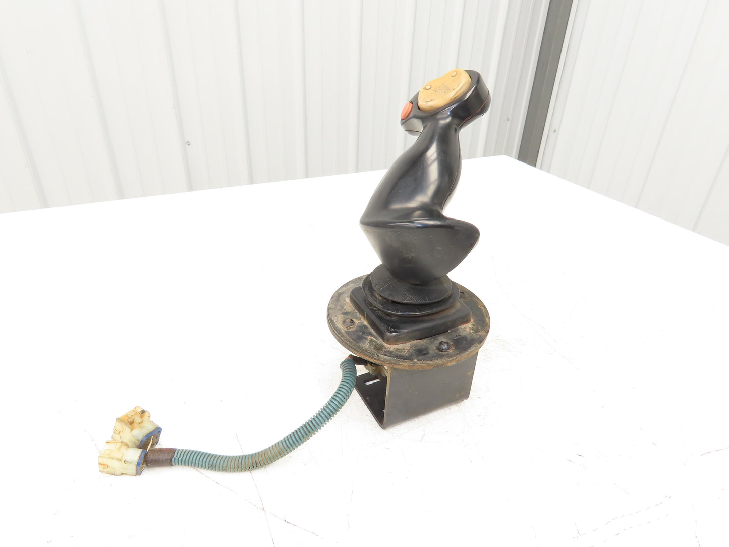 Yale 524204807 Stand-Up Forklift Joystick Hand Controller Off ESC030FAN36TE094
