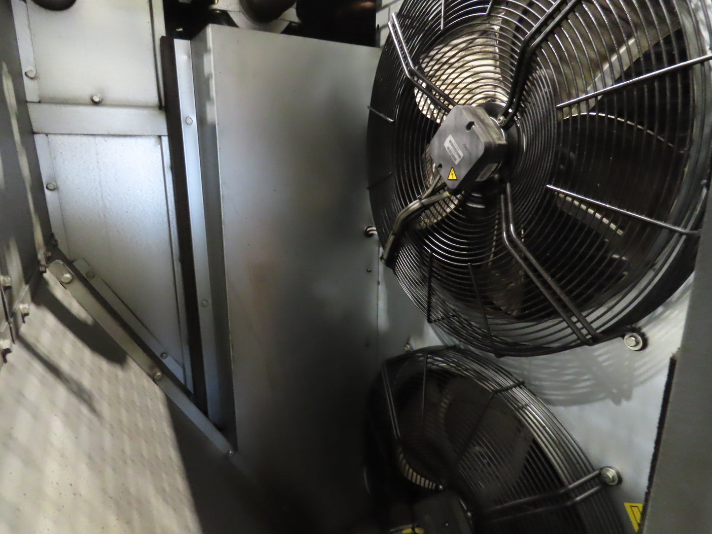 Atlas Copco GA160VSD-FF 215Hp Rotary Screw Air Compressor 1076CFM 460v Air Dryer