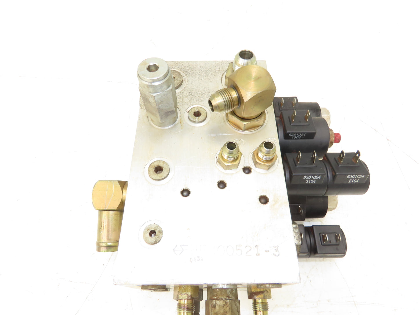 Yale HF000521-3 Stand On Forklift Hydraulic Manifold Block Off ESC030FAN36TE094