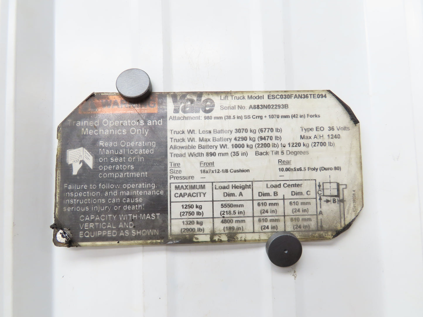 Yale 305517 Hydraulic Tilt Cylinder Off Stand On ESC030FAN36TE094 Forklift