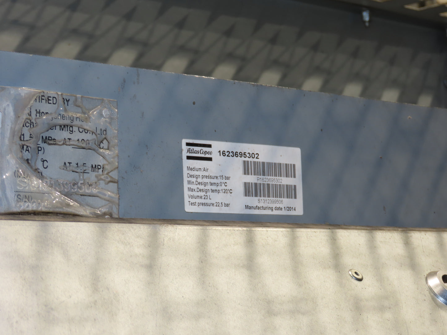 Atlas Copco GA160VSD-FF 215Hp Rotary Screw Air Compressor 1076CFM 460v Air Dryer