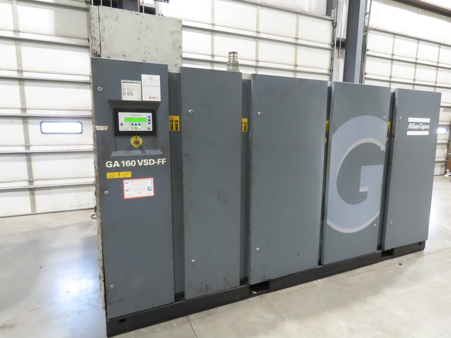Atlas Copco GA160VSD-FF 215Hp Rotary Screw Air Compressor 1076CFM 460v Air Dryer