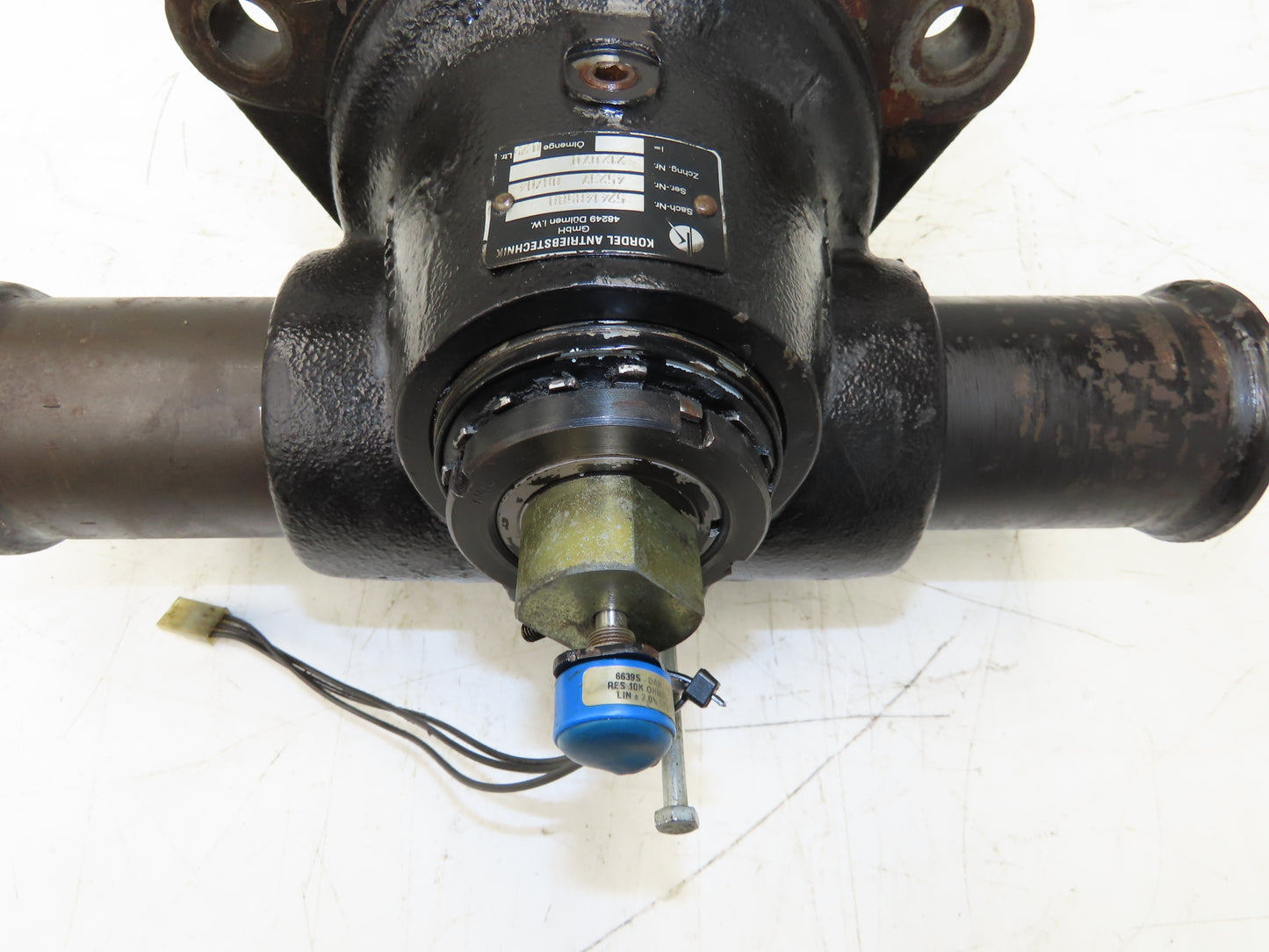 Yale 524148580 Dual-Wheel Rear Steer Axle Assembly Off ESC030FAN36TE094 Forklift