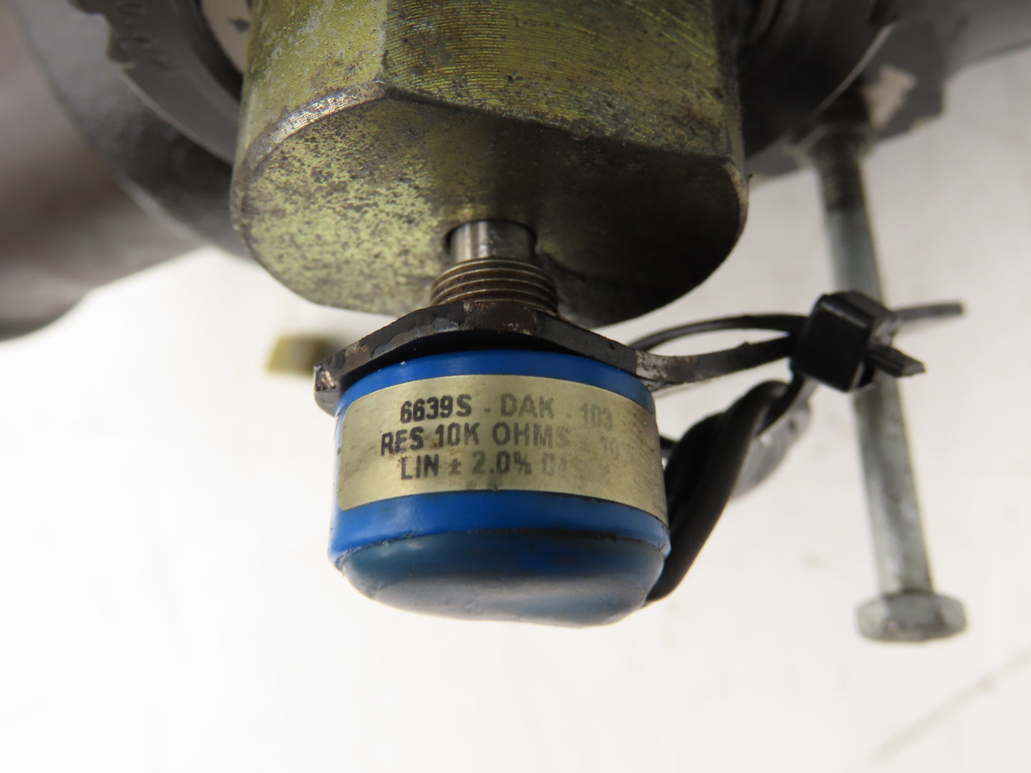 Yale 524148580 Dual-Wheel Rear Steer Axle Assembly Off ESC030FAN36TE094 Forklift