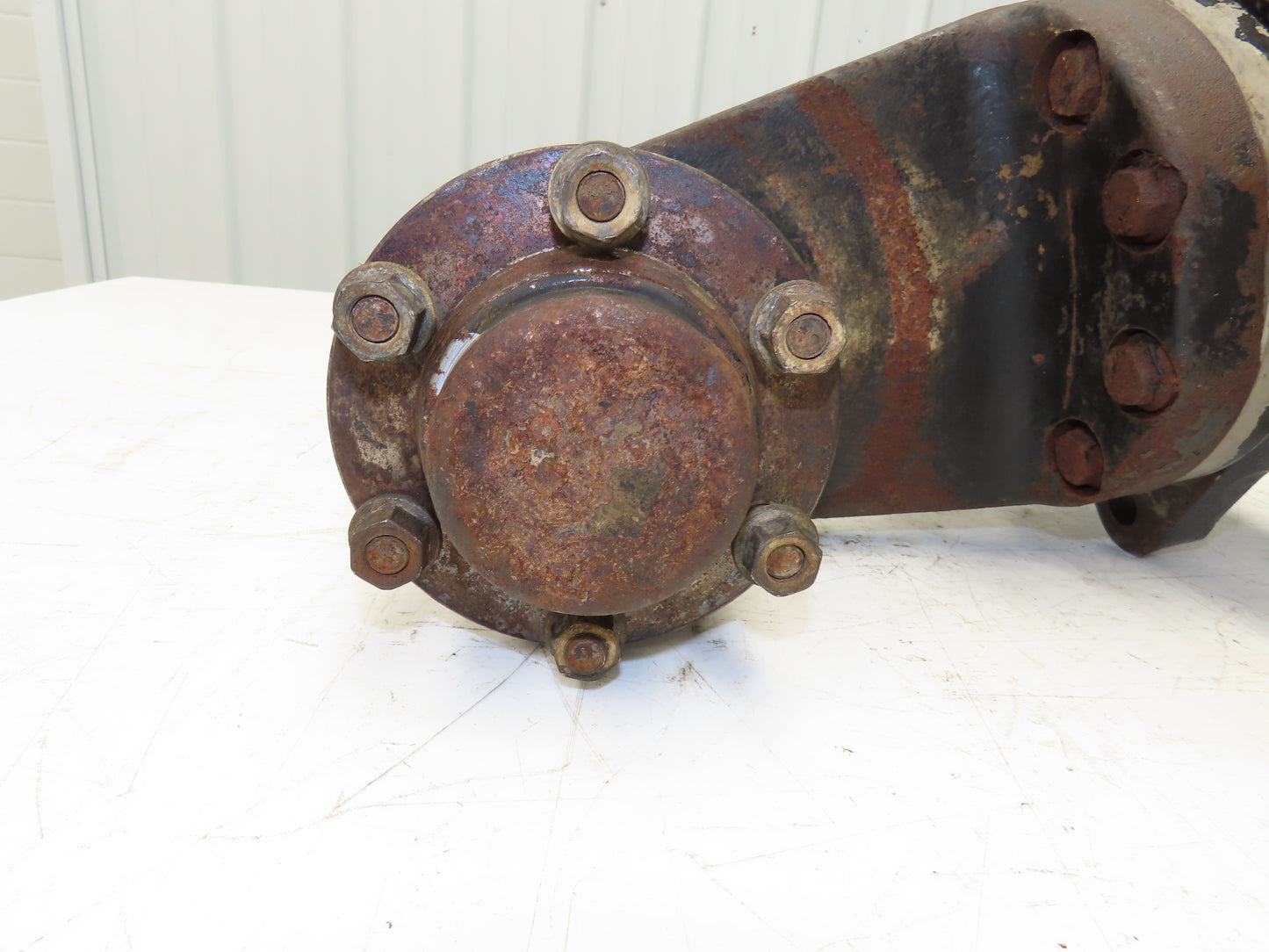 Yale 524148580 Dual-Wheel Rear Steer Axle Assembly Off ESC030FAN36TE094 Forklift