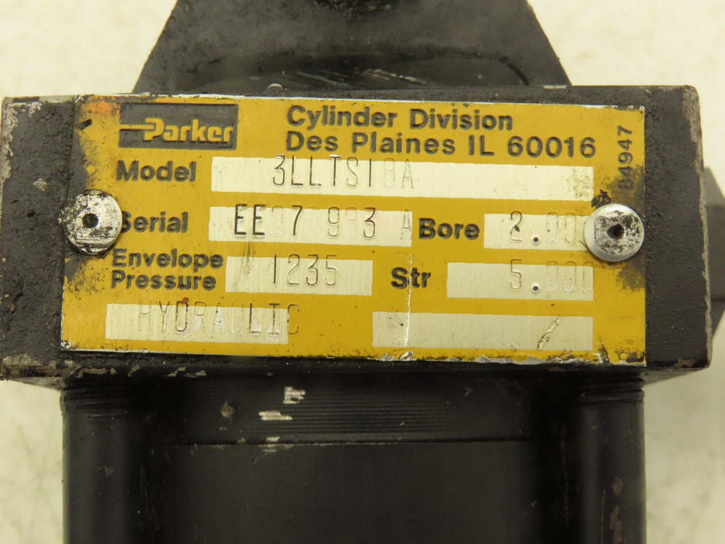 Parker BB3LLTS18A Hydraulic Cylinder 2"Bore 5"Stroke 1235psi Clevis Mount