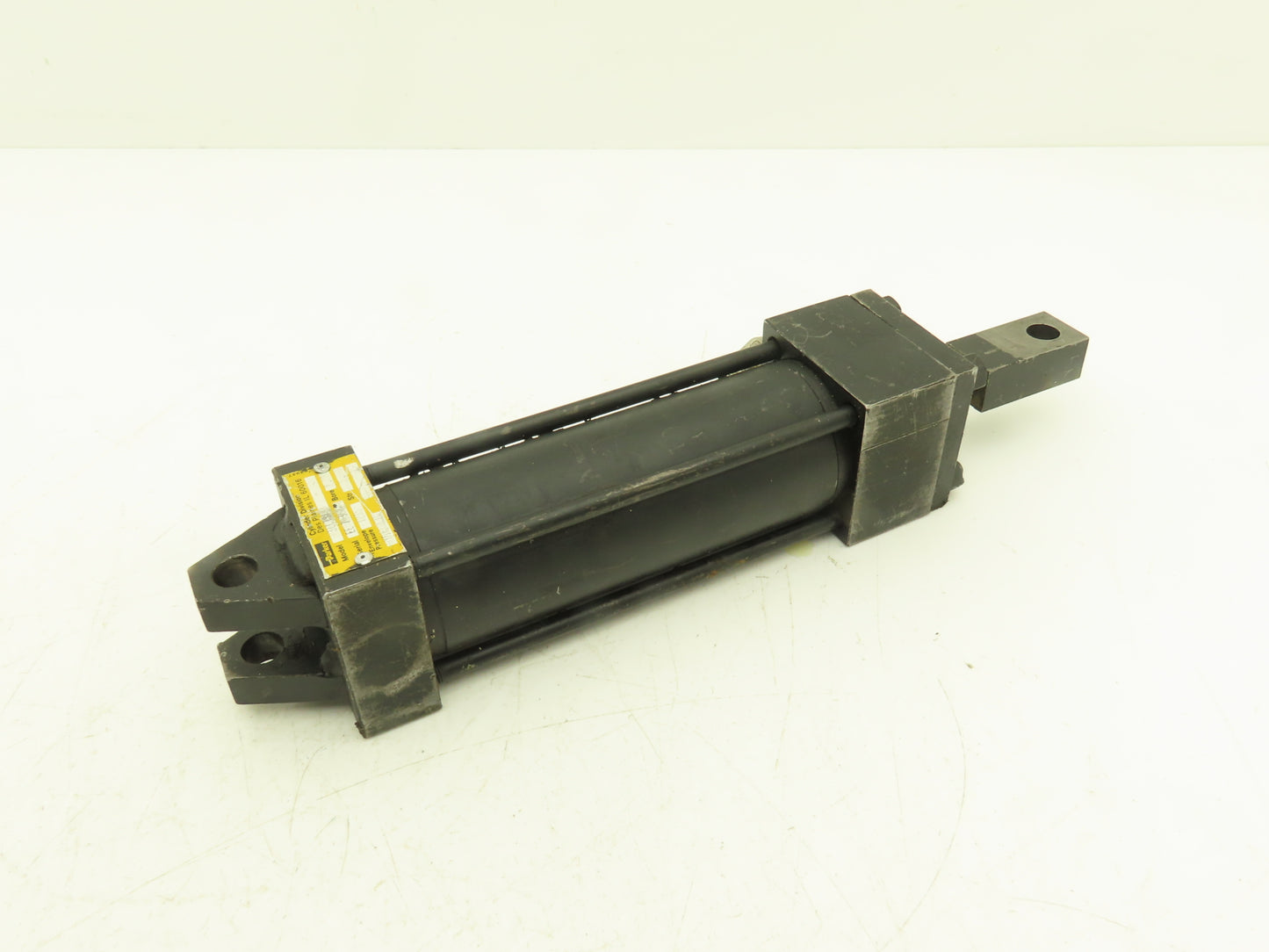 Parker BB3LLTS18A Hydraulic Cylinder 2"Bore 5"Stroke 1235psi Clevis Mount