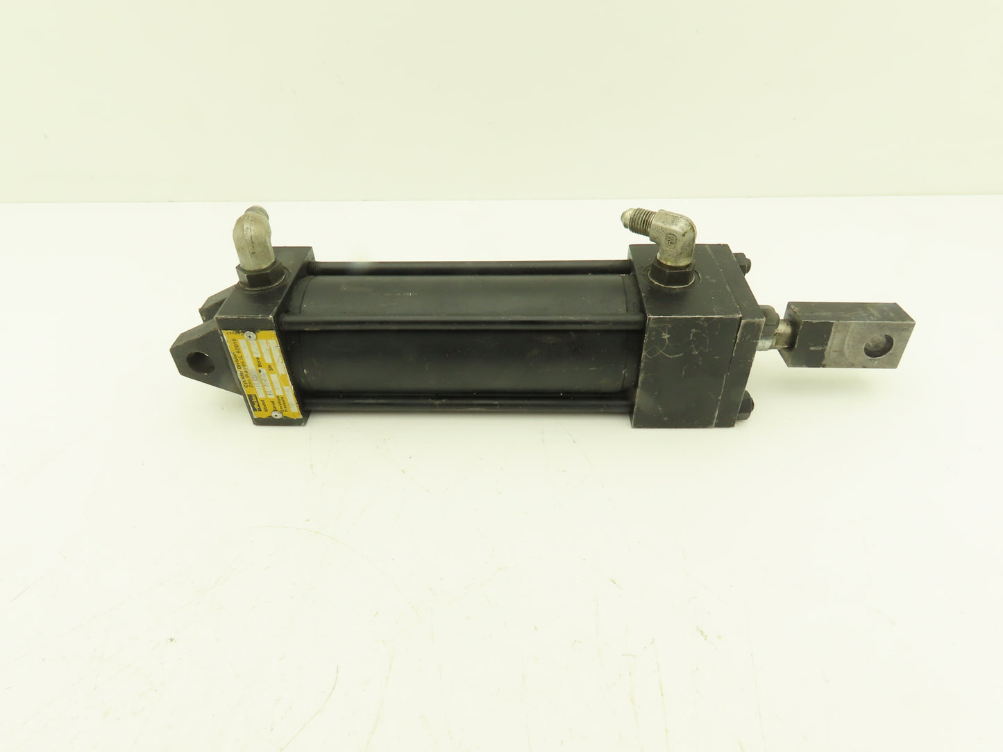 Parker BB3LLTS18A Hydraulic Cylinder 2"Bore 5"Stroke 1235psi Clevis Mount