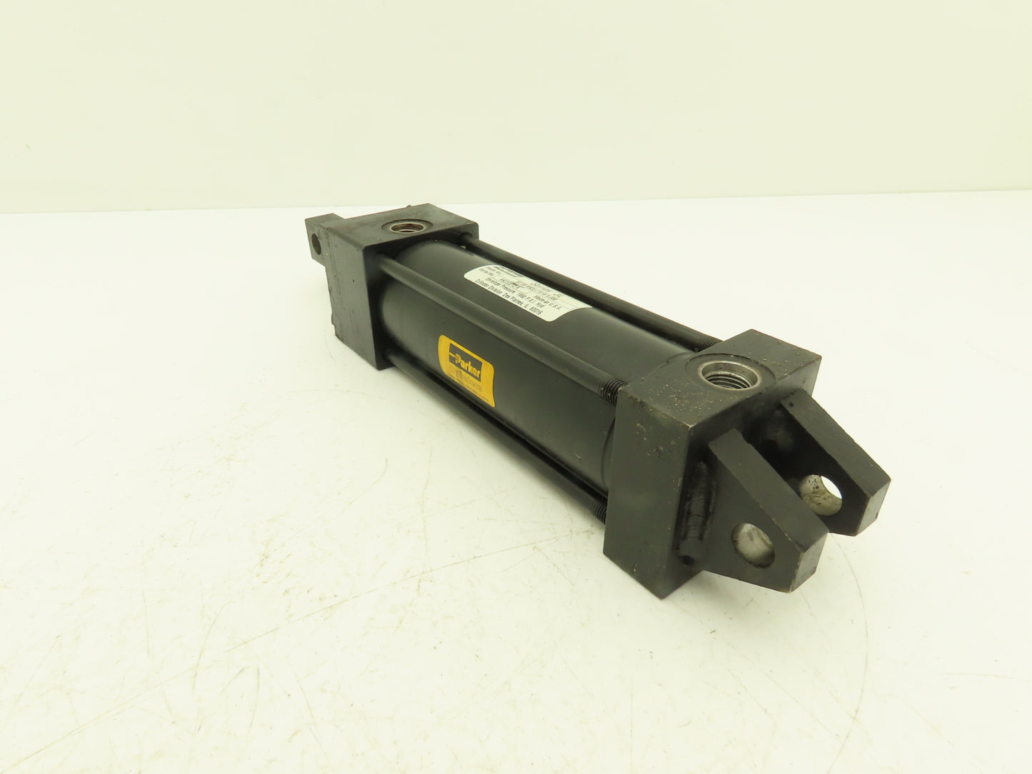 Parker BB3LLTS18 2.00 Hydraulic Cylinder 2"Bore 5"Stroke 1950psi Clevis Mount